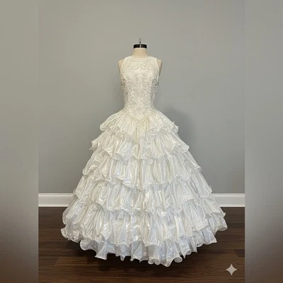 Vintage Size 8 Ivory Tiered Ruffle Beaded Full Ball Gown Wedding Dress - Image 1 of 4