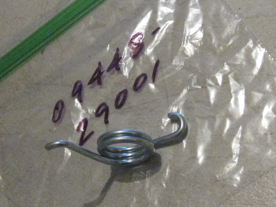 PEDAL DE FRENO CICLÓNICO SUZUKI TM400 RESORTE DE RETORNO ¡NOS! Foto 1 de 1