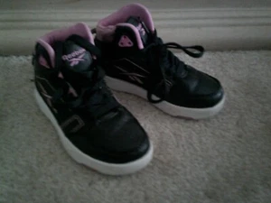 Reebok Toddler Girls Size 13 Sneakers Running Shoes - Picture 1 of 3