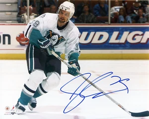 Travis Green Autographed 8x10 Anaheim Mighty Ducks Free Shipping G269 - Picture 1 of 1