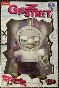 Authentischer Miniso Stitch Gen Z Street Blind Box Anhänger VERSIEGELT!  - Bild 1 von 4