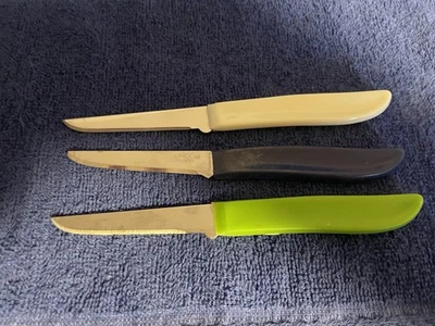 "Lote de 3 cuchillos de pelar de acero inoxidable con asas de plástico de hoja de 2,5"" varias marcas" Foto 1 de 3