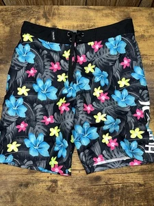 HURLEY Black CABANA FLORAL BOARDSHORTS SWIM SHORTS 7 INSEAM BOYS WAIST 10/25 - Picture 1 of 11