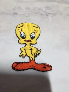 VINTAGE LOONY TUNES TWEETY EMBROIDERED PATCH 3 INCHES IN LENGTH - Picture 1 of 2