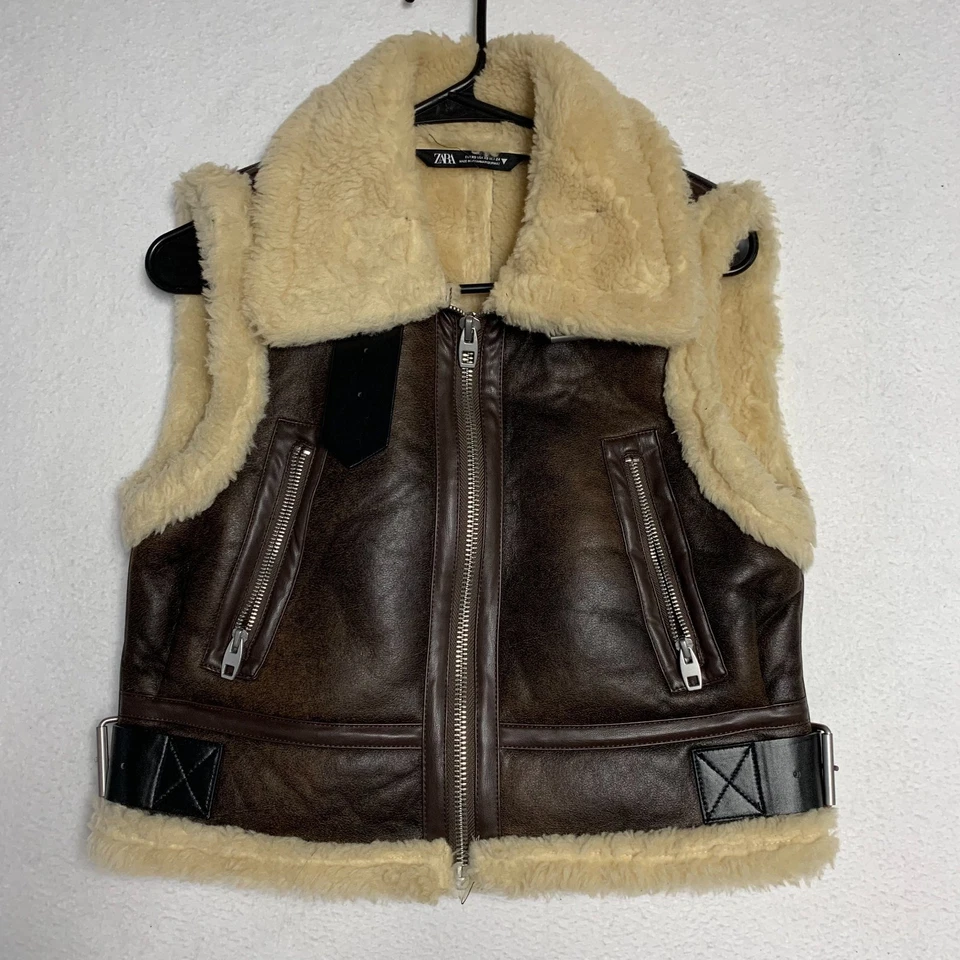 Chaleco Zara Crop Doble Cara Para Mujer XS Marrón Imitación Cuero y Hebilla Corporal de Oveja Foto 1 de 4