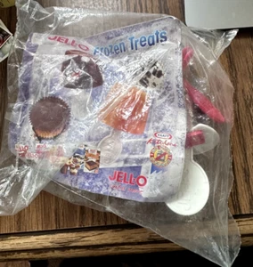 Vintage Kraft Kitchens Jell O Frozen Treats Pop Molds Giveaway Promo Sealed NOS - Picture 1 of 2