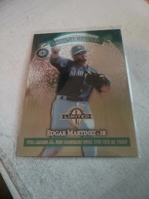Edgar Martinez/ Todd Walker 1997 Donruss No 65 Seattle Mariners - Image 1 of 2