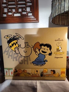 Neu Extreme Beauty Hallmark PEANUTS Peanuts Charlie Lucy Figur  - Bild 1 von 6