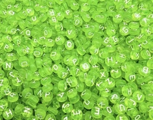 Lot de 50 perles alphabet Verte Et blanche ronde, 0.7 x 0.4 mm, neuf - Imagen 1 de 1