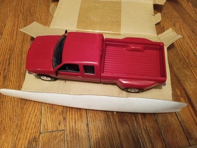 1/25 AMT ERTL 1996 CHEVROLET C3500 DUALLY  RED  PROMO - Image 1 of 4