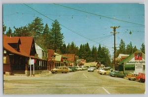 Crestline California Street View Hubbard's Armario 7Up c1950s Postal de Colección - Imagen 1 de 2