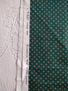 VIP Cranston Polished Cotton Fabric Hunter Green w/ Tiny Tan Floral 15" x 45" - Picture 1 of 4