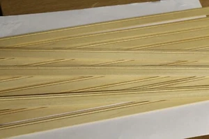 PUPPENHAUS (=PACK = SOCKELLEISTE - Bild 1 von 1