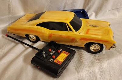 '67 Impala Low Rider Remote control Radio Shack Transmitter Charger Pre-Owned - Image 1 of 4