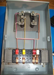 20 Amp Transformer CT Rated 5 Terminal Lug Meter socket Durham bottom feed only - Picture 1 of 8
