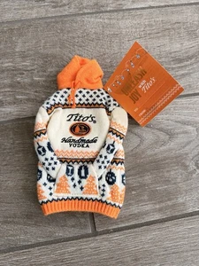 Titos handgefertigter Wodka Pullover Flaschenbezug Sammlerstück Feiertagsversion neu mit Etikett - Bild 1 von 3