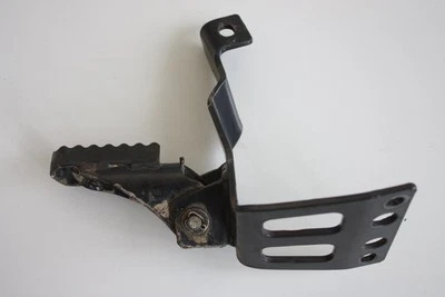 Reposapiés delantero izquierdo bmw f650gs 2005 Foto 1 de 4