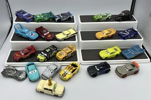 22 Disney Pixar Cars Diecast + Plastik Auto Sammlung verschiedene lose Posten - Bild 1 von 9