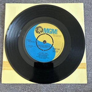 Tony Blackburn With The Majority – It's Only Love MGM Records – MGM 1467 7” - Picture 1 of 2