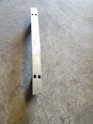 12 13 14 15 16 17 18 TOYOTA PRIUS V REAR BUMPER REINFORCEMENT OEM Foto 1 de 4