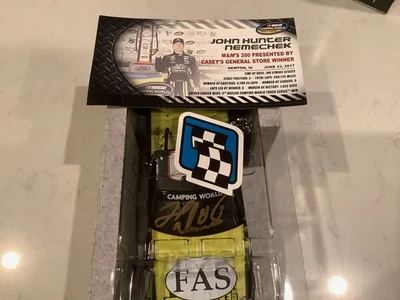 约翰·亨特·内梅克亲笔签名 2017 雪佛兰火灾报警 IOWA 获胜压铸和卡 — 第 1/4 张图片