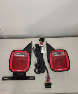 Signal Stat 5010 Tail Lights Peterbilt Including Bracket And Jumper Harness - Picture 1 of 2