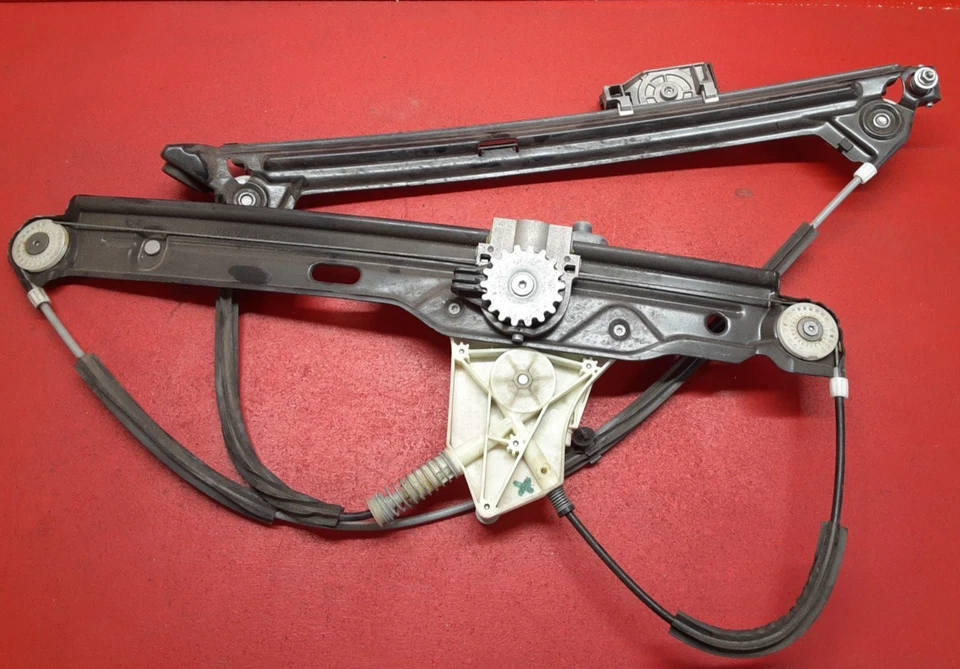 2010-2017 BMW 535i GT Window Regulator W/ Motor Assembly Front Left 51337197919 - Image 1 of 4