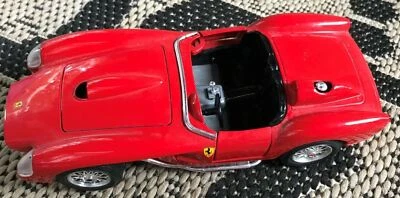 红色 Bburago 法拉利 250 Testa Rossa 玩具压铸 1/24 汽车:意大利制造 — 第 1/4 张图片