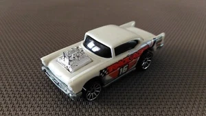 A1 - 004 Voiture Miniature Hotwheels 1957 Chevy 1976 Très Bon Etat. - Imagen 1 de 7