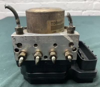 Conjunto de módulo de bomba de freno antibloqueo ABS Nissan QUEST -S- 2005-2006 ORIGINAL OEM Foto 1 de 4