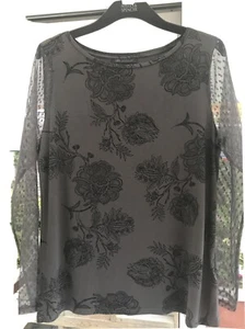M&S Collection Ladies Size 16 Grey With Black Print Long Meshed Sleeved Top - Picture 1 of 8
