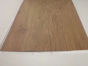 7 pz Pavimento adesivo parquet doghe PVC LVT Rovere N. cm 91,44x15,24 € 15,90 MQ - Foto 1 di 5