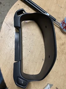Mitsubishi FTO Uhr Surround Kunststoffe - Bild 1 von 5