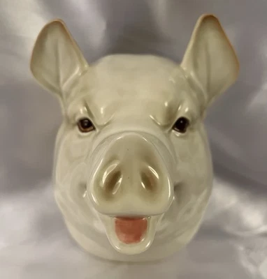 Vintage White Ceramic Pig Wall Hanger By Omnibus Made In Japan - Image 1 of 4