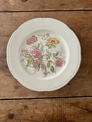Vintage Homer Laughlin Cunningham & Pickett Greenbriar Hand Painted USA Plate - Image 1 of 4