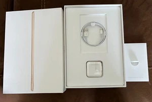 SOLO CAJA Y CARGADOR APPLE IPAD - Imagen 1 de 2