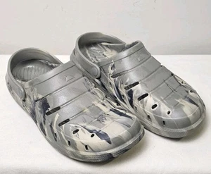 Robuste Shark RealTree Herren Camoflauge Clogs Sandalen Camouflage Größe 10-Neu - Bild 1 von 9