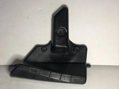 Soporte de faro inferior izquierdo conductor LH fabricante de equipos originales 2014-19 Cadillac CTS 6002TM0153 Foto 1 de 4