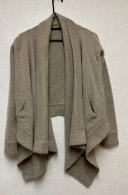 Cardigã feminino DONNA KARAN bege 100% cashmere tamanho P/P Leia a descrição - Imagem 1 de 4