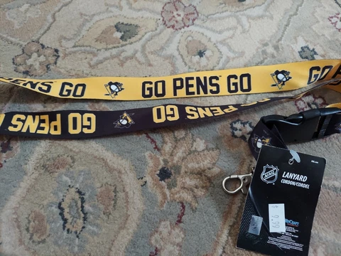 PITTSBURGH PENGUINS Lanyard Clip Neck Tag NHL Keychain for ID Keys Ticket Holder Cover