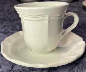 Taza de café Mikasa campo francés taza de té y platillo de cerámica F9000 Malasia usada en excelente estado - Imagen 1 de 5