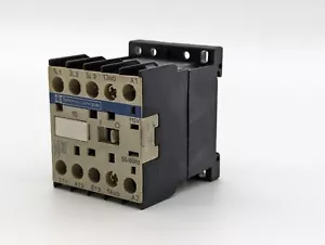 Schneider Telemecanique LC1K0610F7 Contactor 3 Pole 15A 600V - Picture 1 of 7