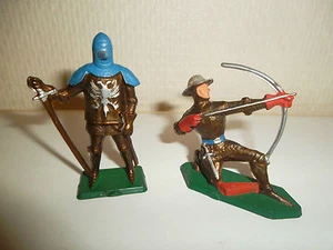 2 FIGURINES STRALUX MOYEN AGE CHEVALIER - Picture 1 of 1