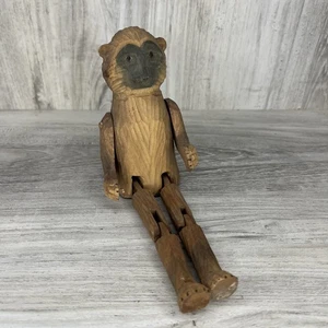 Estante de madera tallada vintage mono cuidador 4,5" de alto - Imagen 1 de 5