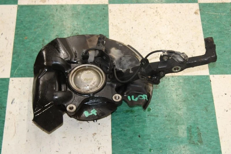 2003-2015 Toyota 4Runner Front Right Passenger Spindle Knuckle Assembly Oem - Imagem 1 de 4