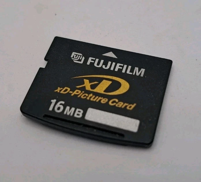 Fujifilm 16MB xD Picture Card - Digital Camera Memory Card - Image 1 of 1