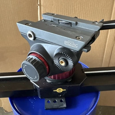 Manfrotto MVH502AH Pro Fluid Flat Base Video Head And Handle Mount with slide  - Image 1 of 4