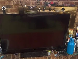 LG Black Tv , - Picture 1 of 2