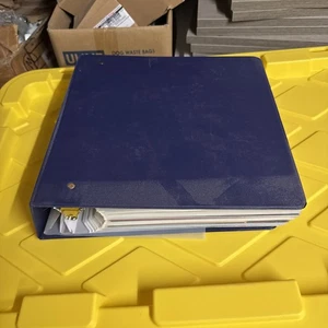 3 ring binder full of NASCAR memorabilia, signed & Unsigned Documents & Pictures - Picture 1 of 24