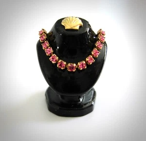 casa de muñecas casa de muñecas miniatura JOYERÍA NEGRA BUSTO ROSA COLLAR MOTIVO CONCHA - Imagen 1 de 2